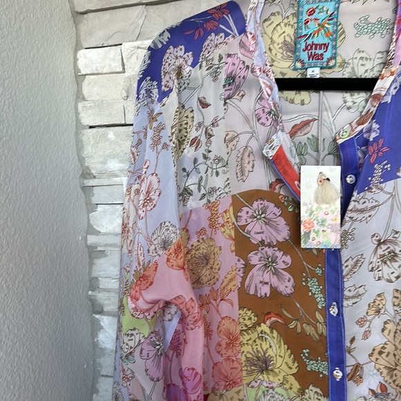 Johnny Was Cosmo Lauren Button-Down Shirt - Picture 7 of 11